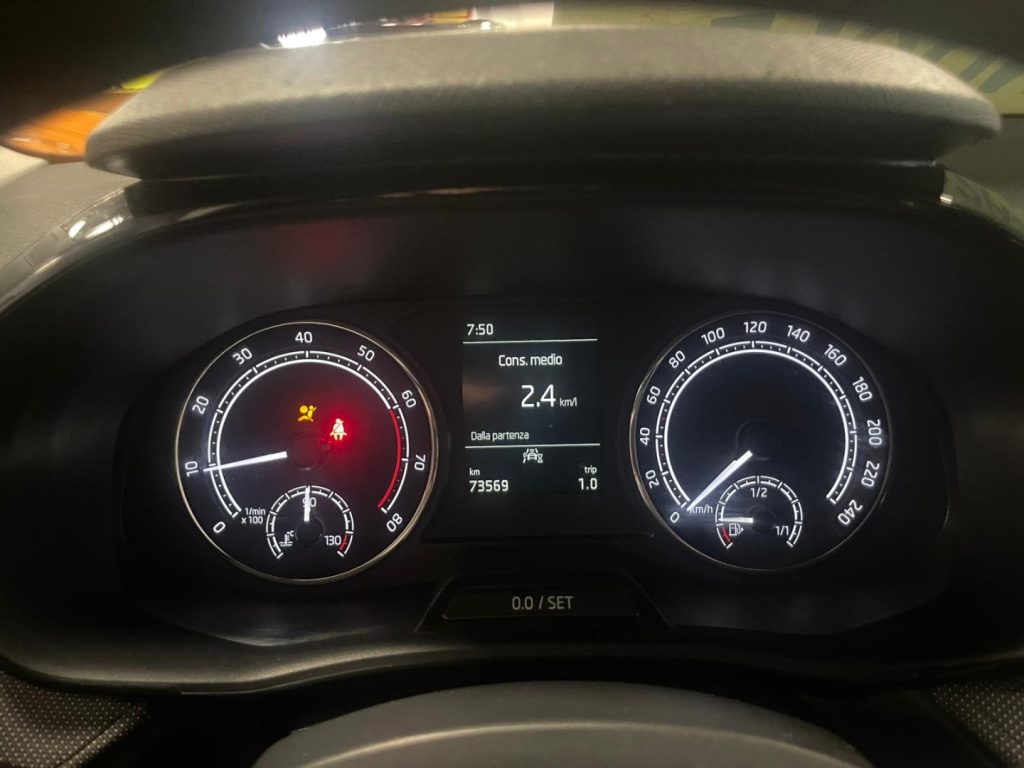 SKODA Fabia 1.0 TSI EVO 95 CV Ambition - 17