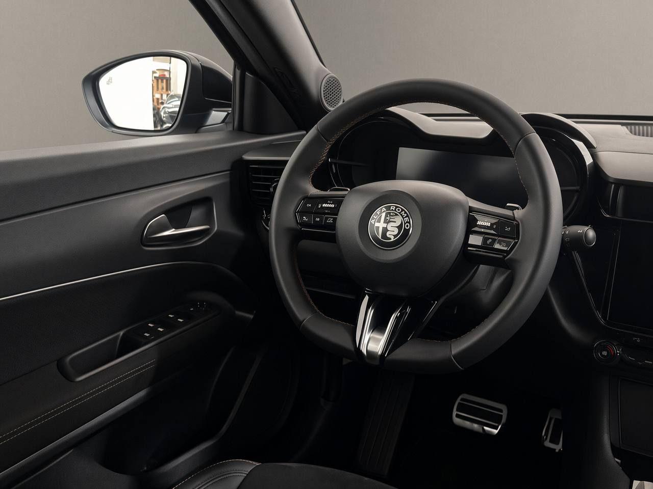 ALFA ROMEO Junior 1.2 145 CV Hybrid eDCT6 Q4 Intensa - 23