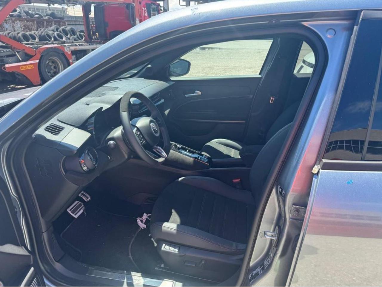 ALFA ROMEO Junior 1.2 145 CV Hybrid eDCT6 Q4 Intensa - 6