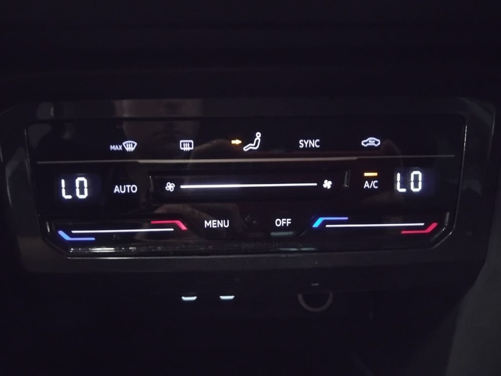VOLKSWAGEN Tiguan 1.5 TSI ACT Life - 17
