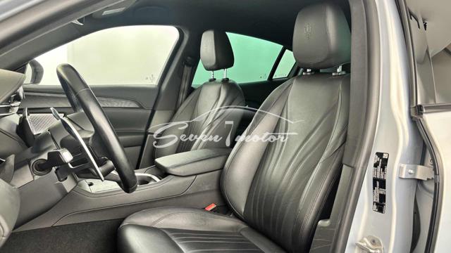 MASERATI Grecale