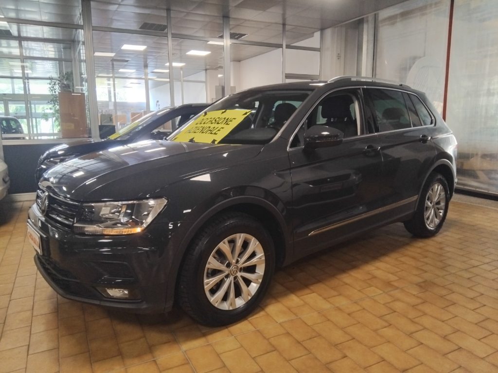 VOLKSWAGEN Tiguan 1.5 TSI Business - 3