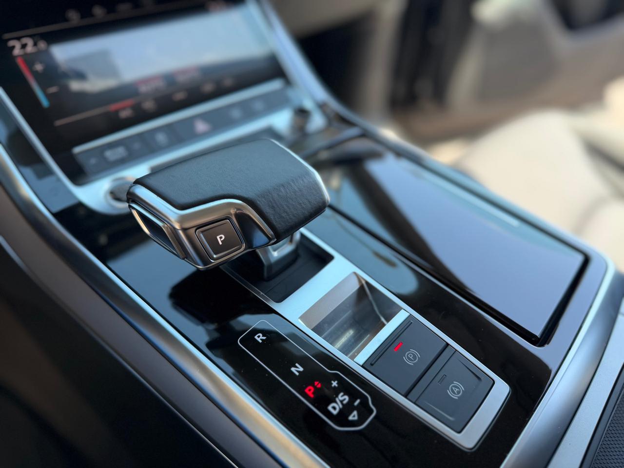 AUDI Q8 50 TDI 286 CV quattro tiptronic Sport - 17