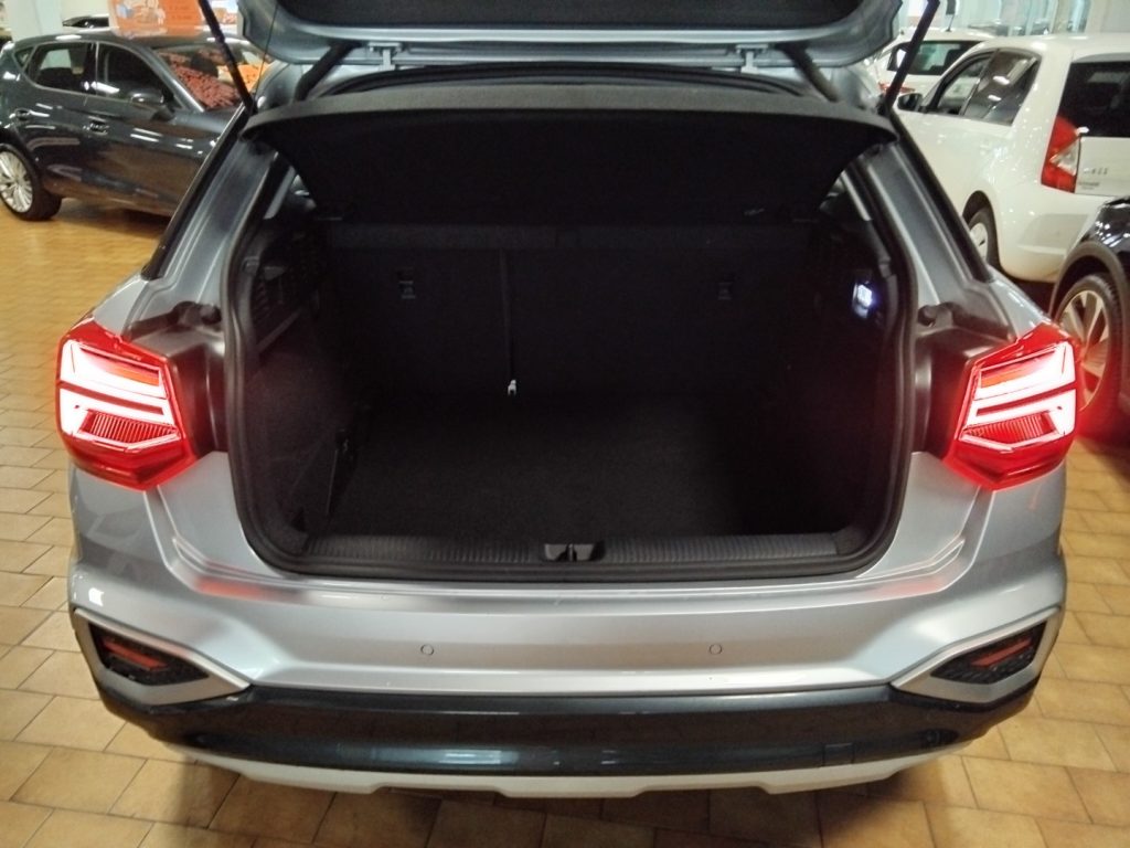 AUDI Q2 30 TFSI Admired Advanced C/GRIMALDI SP.DAY - 10