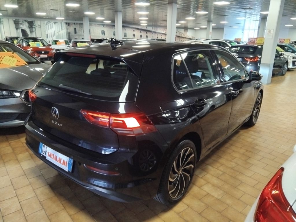 VOLKSWAGEN Golf 1.5 TGI DSG Life - 6