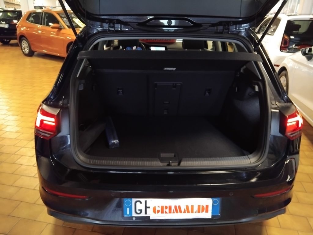 VOLKSWAGEN Golf 1.5 TGI DSG Life - 9