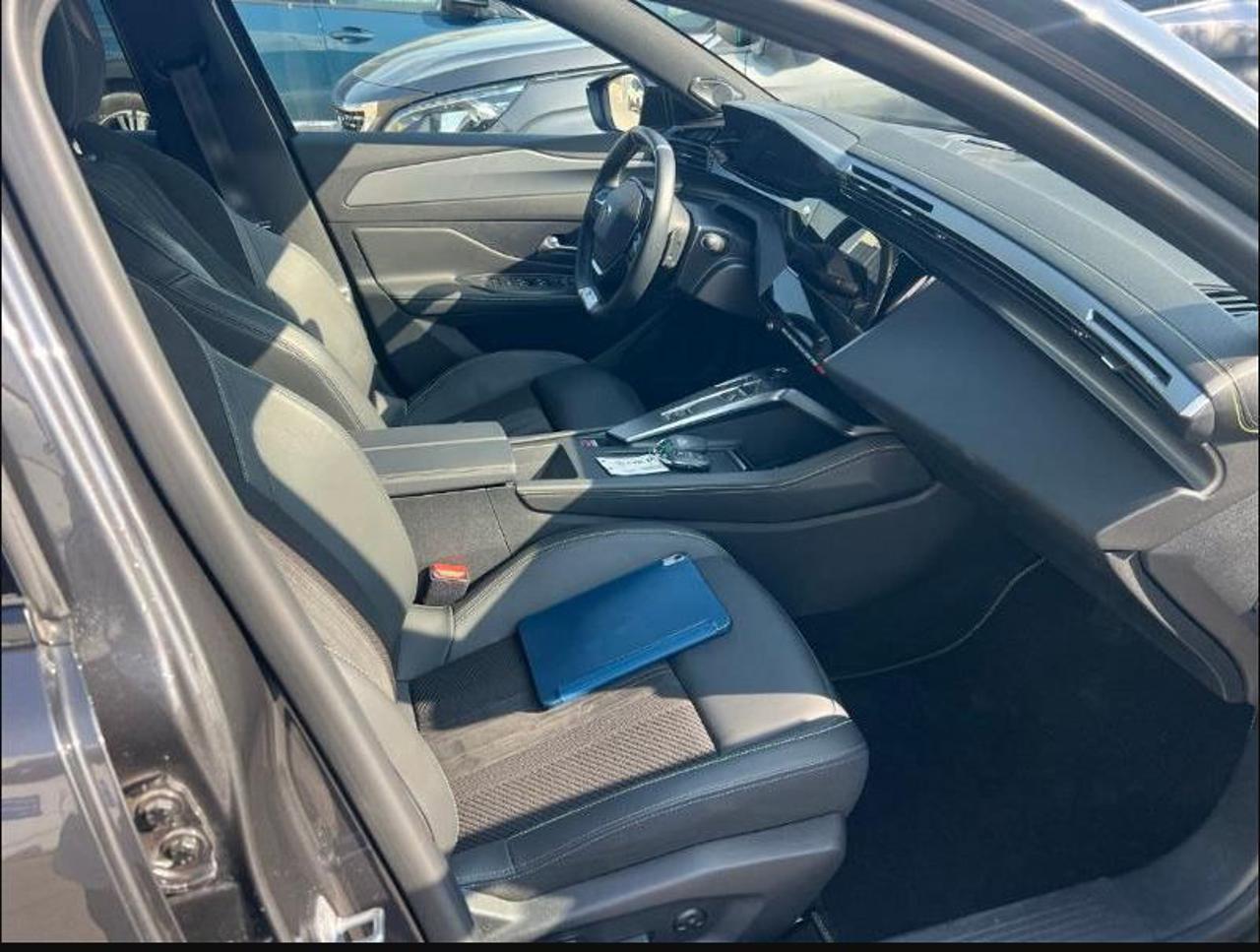 PEUGEOT 408 Plug-in Hybrid 225 e-EAT8 GT TETTO APRIBILE - 6