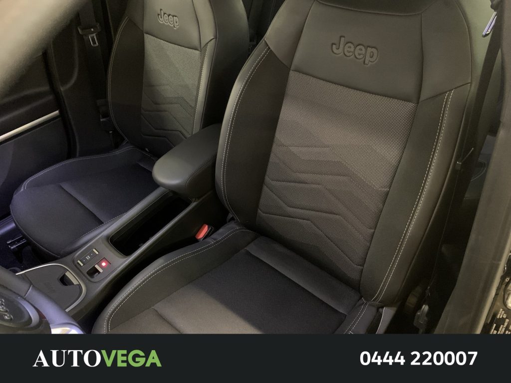 JEEP Avenger 1.2 turbo e-hybrid mhev summit fwd 110cv edct6 - 26