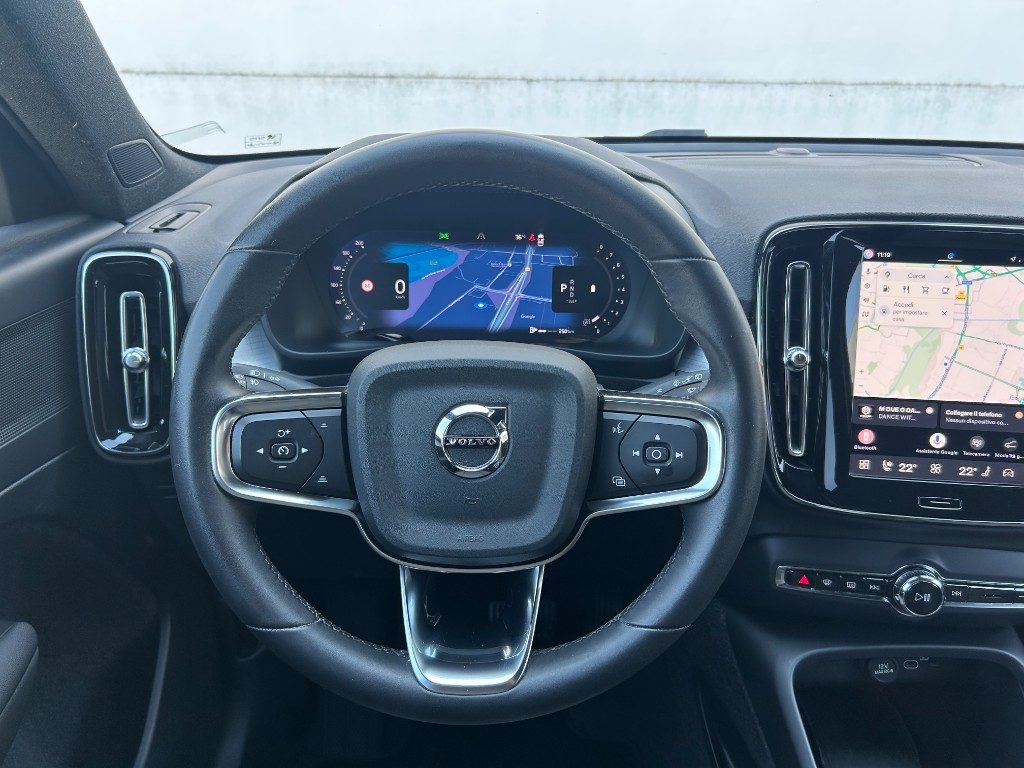VOLVO XC40 B3 automatico Core - Grid Foto 10