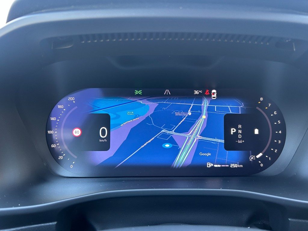 VOLVO XC40 B3 automatico Core - Grid Foto 11