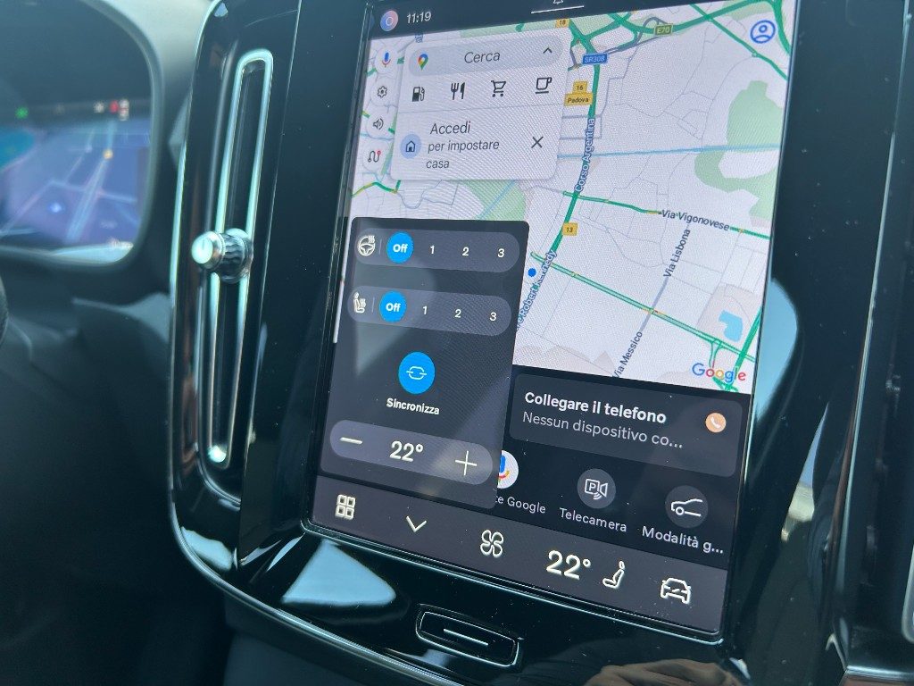 VOLVO XC40 B3 automatico Core - Grid Foto 13