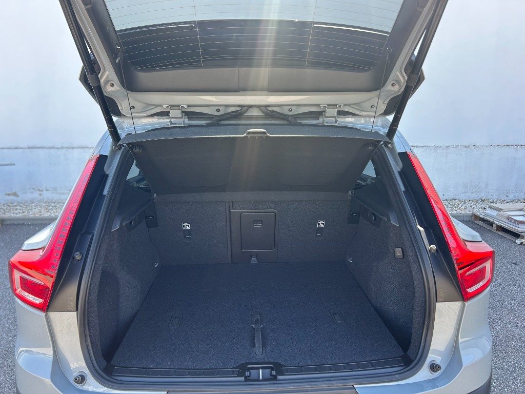 VOLVO XC40 B3 automatico Core - Grid Foto 15