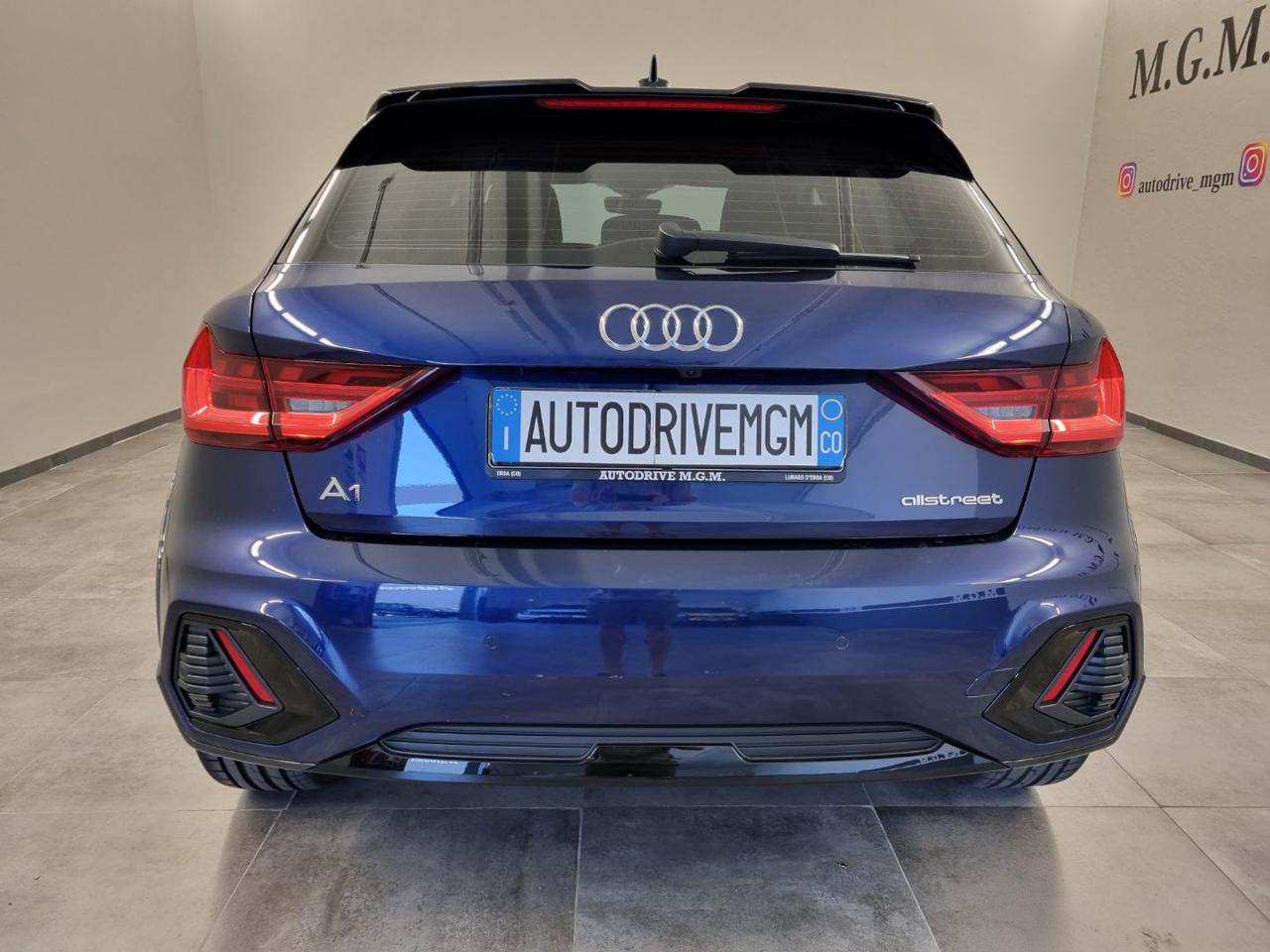 AUDI A1 allstreet 30 TFSI S tronic Identity Contrast - 3