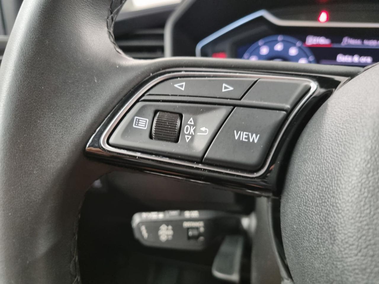 AUDI A1 allstreet 30 TFSI S tronic Identity Contrast - 19