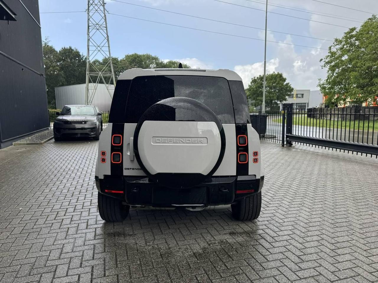 LAND ROVER Defender 110 3.0D I6 350 CV AWD Auto X-Dynamic HSE - 21