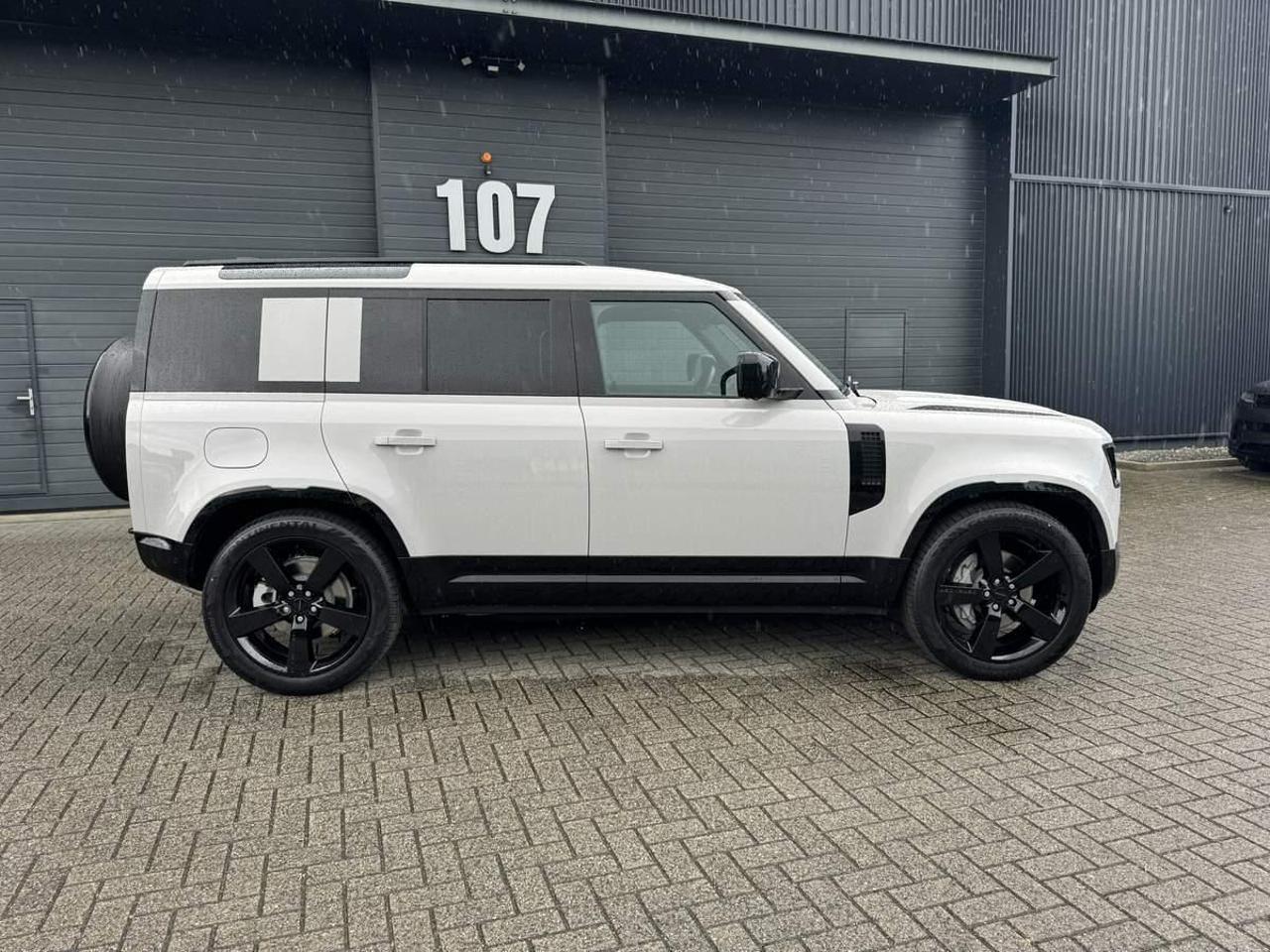 LAND ROVER Defender 110 3.0D I6 350 CV AWD Auto X-Dynamic HSE - 6
