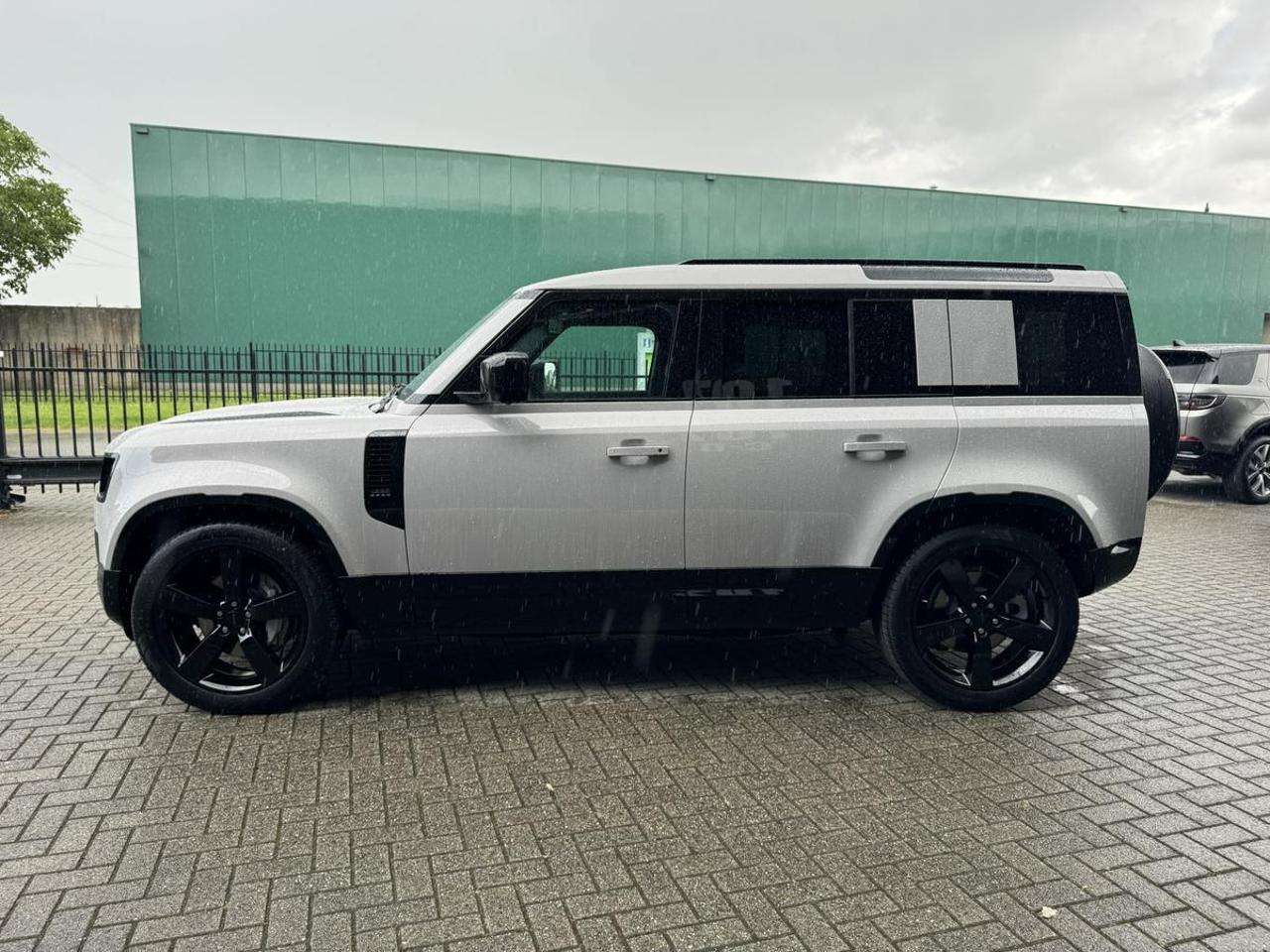LAND ROVER Defender 110 3.0D I6 350 CV AWD Auto X-Dynamic HSE - 29