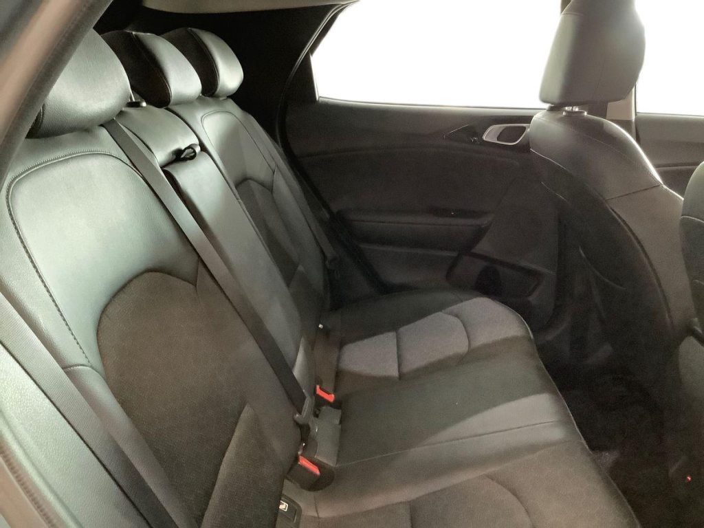 KIA XCeed 1.0 T-GDi GPL Business - 11