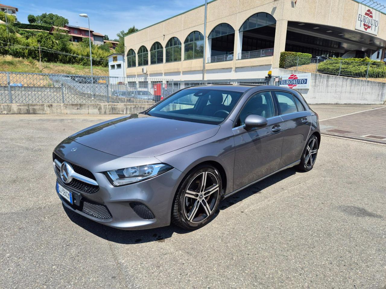 MERCEDES-BENZ A 180 d Business - 2