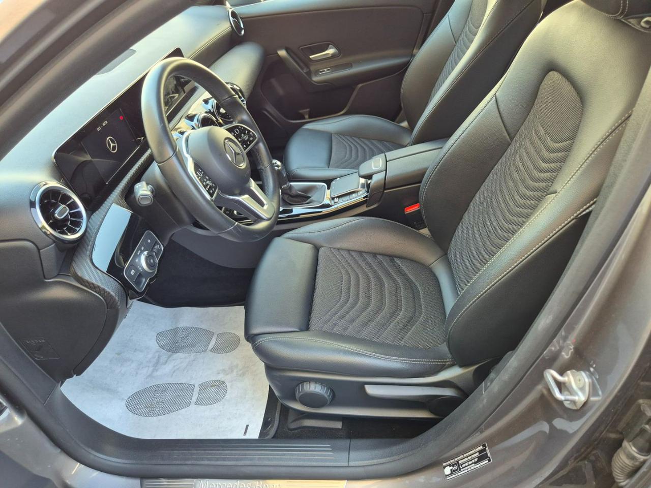 MERCEDES-BENZ A 180 d Business - 9