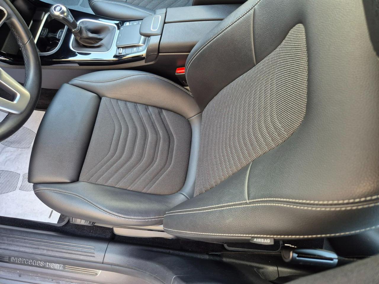 MERCEDES-BENZ A 180 d Business - 11
