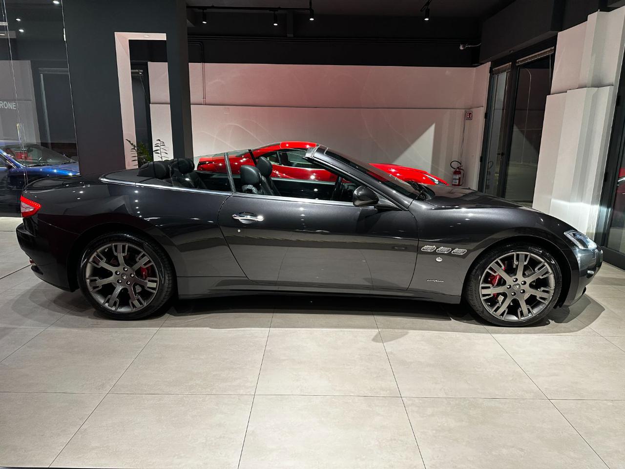 MASERATI GranCabrio 4.7 V8 Sport (Solo 29.650 Km Certificati Maserati) - 11