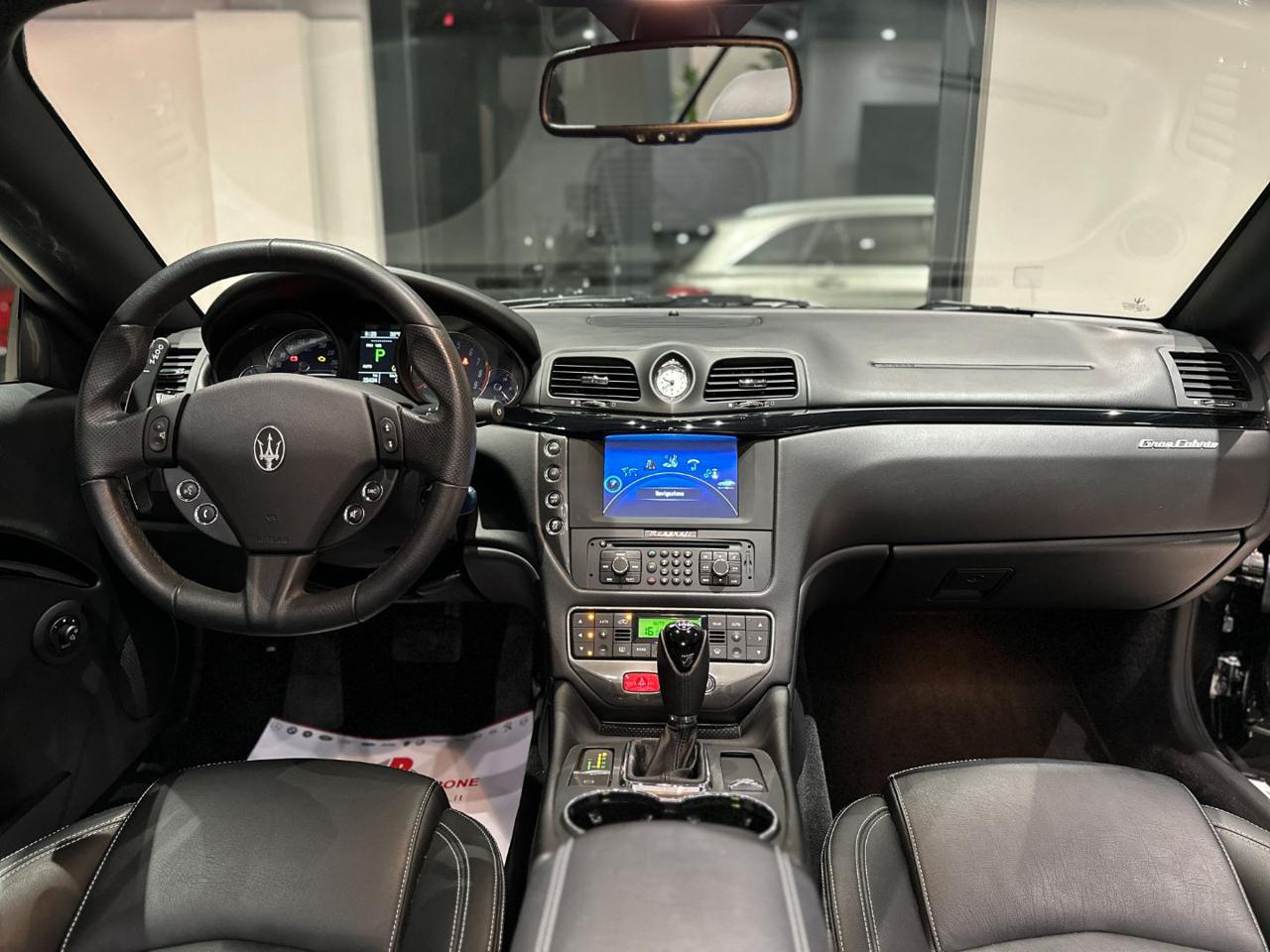 MASERATI GranCabrio 4.7 V8 Sport (Solo 29.650 Km Certificati Maserati) - 19