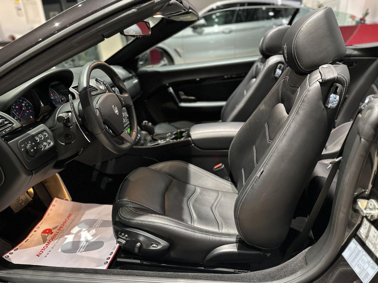 MASERATI GranCabrio 4.7 V8 Sport (Solo 29.650 Km Certificati Maserati) - 14