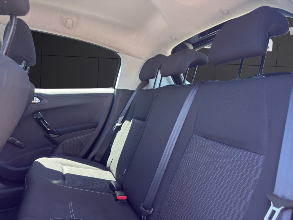 PEUGEOT 208 1° serie PureTech 82 5 porte Active - 13