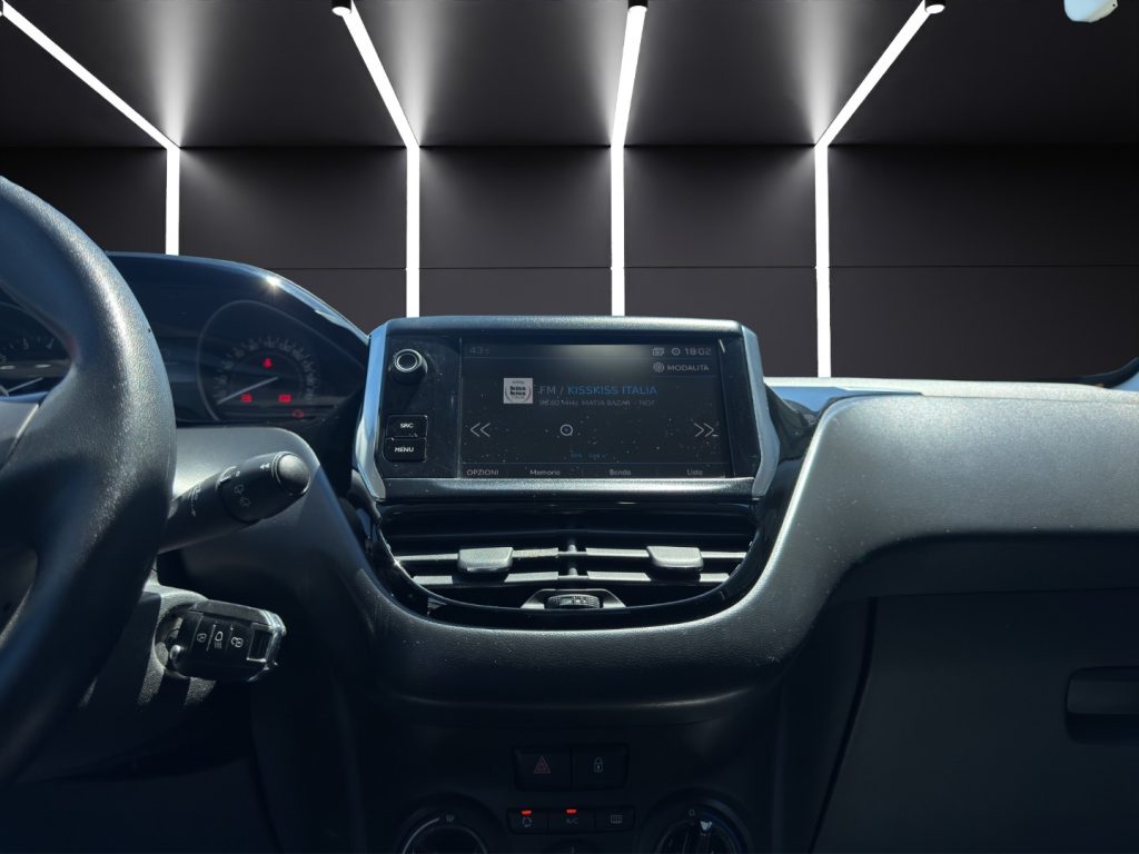 PEUGEOT 208 1° serie PureTech 82 5 porte Active - 16