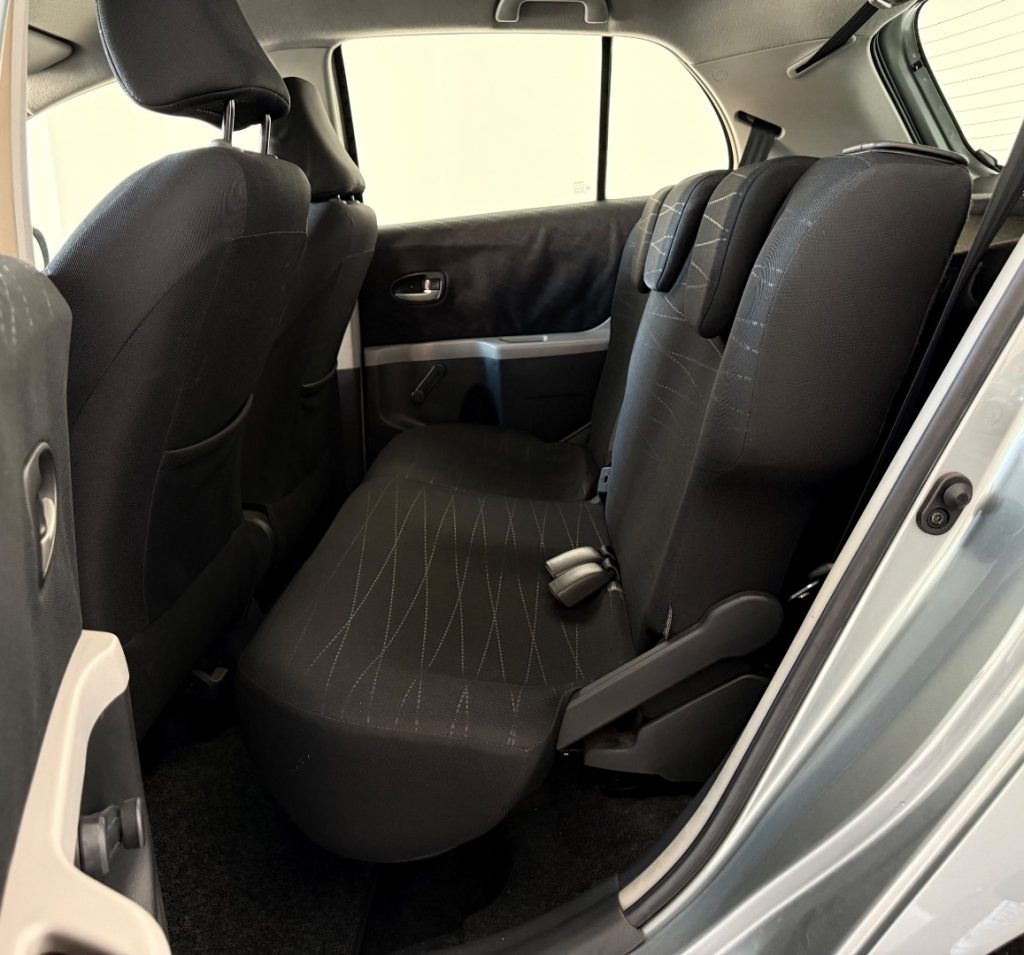 TOYOTA Yaris 1.3 5 porte M-MT SOL - 15