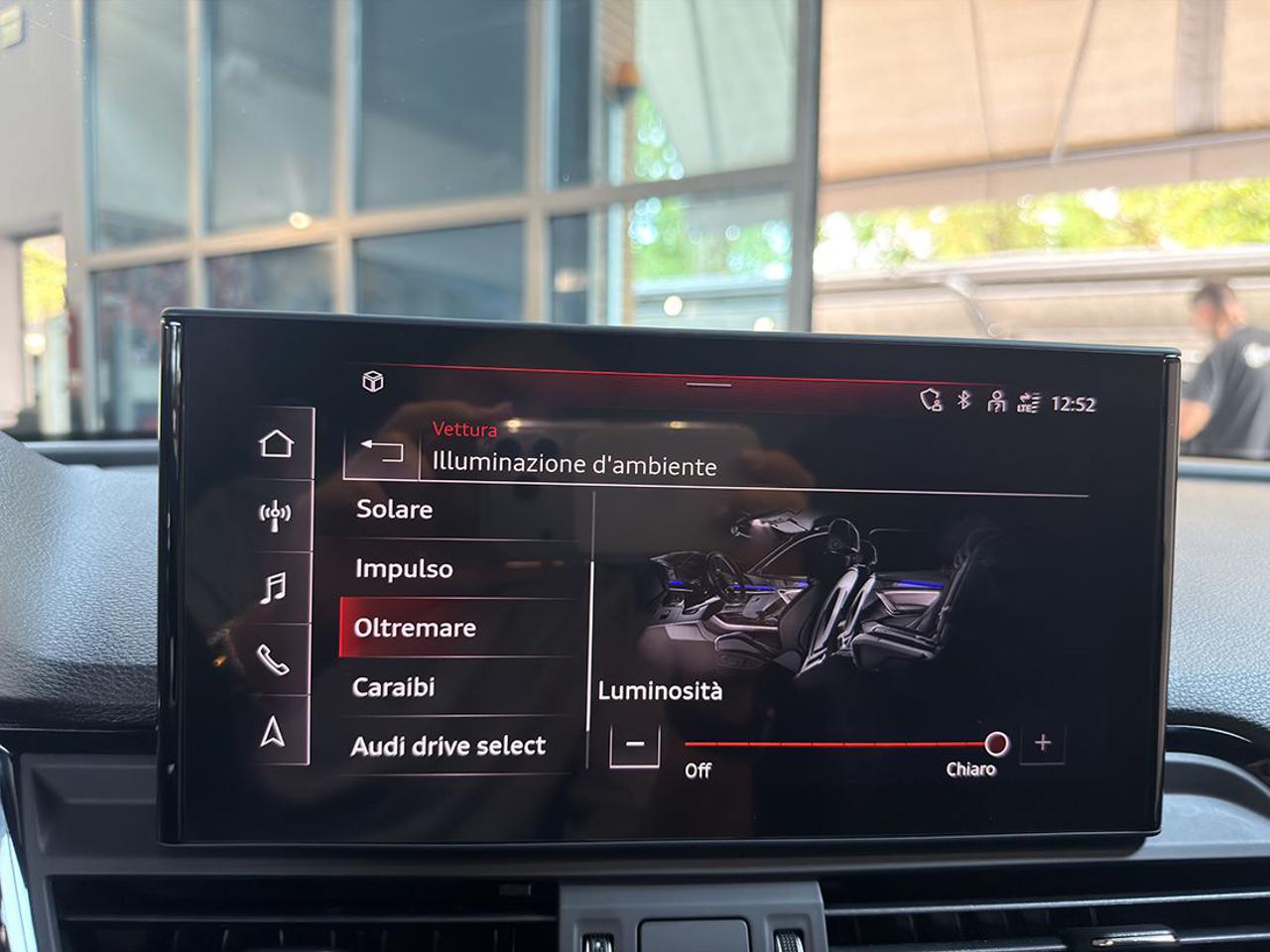 AUDI Q5 40 TDI Quattro S-Tronic Identity Black - 27