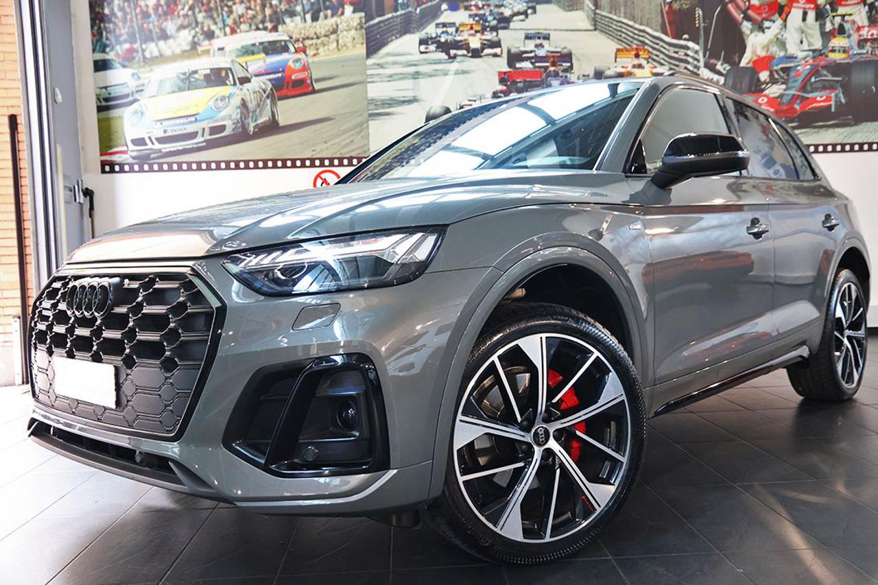 AUDI Q5 40 TDI Quattro S-Tronic Identity Black - 7