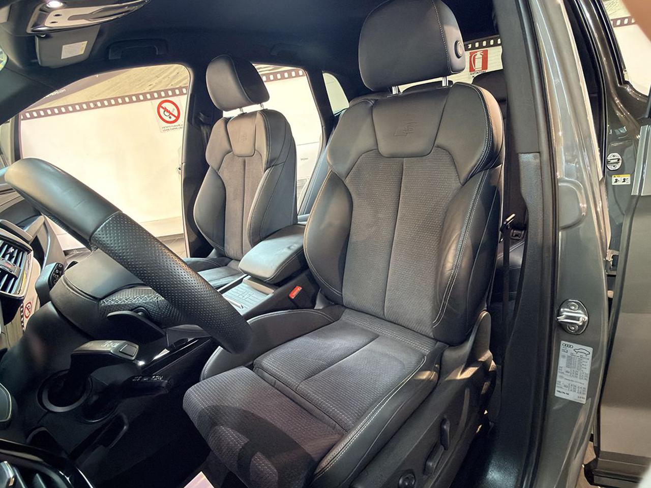 AUDI Q5 40 TDI Quattro S-Tronic Identity Black - 17