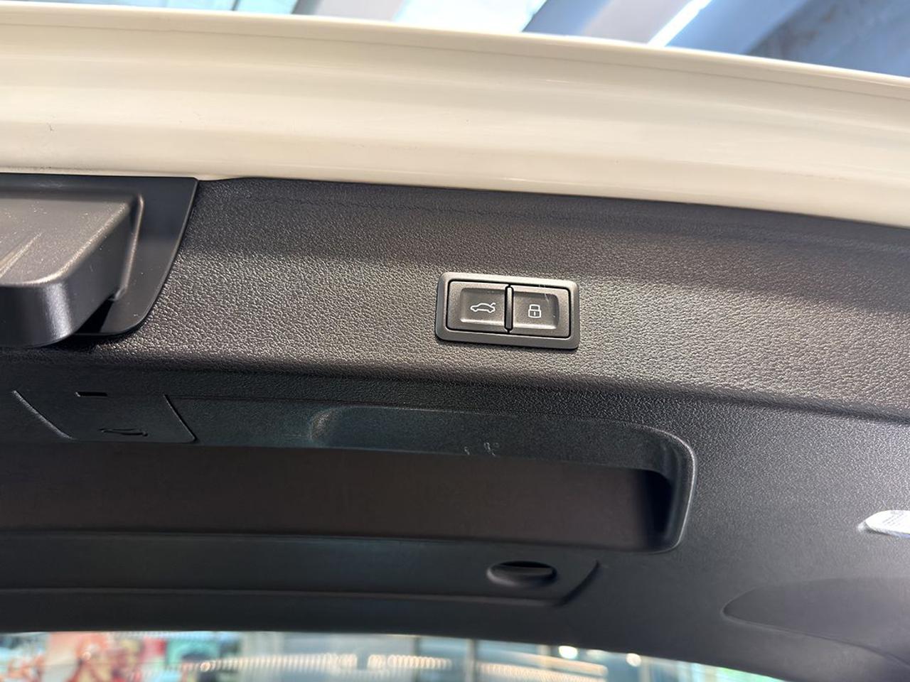 AUDI A4 allroad 40 TDI S-Tronic Identity Contrast - 14