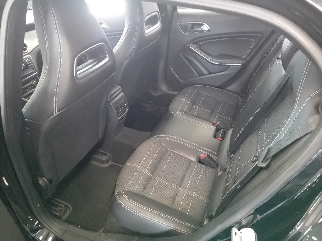 Clicca per ingrandire GLA 220 - d Automatic Sport