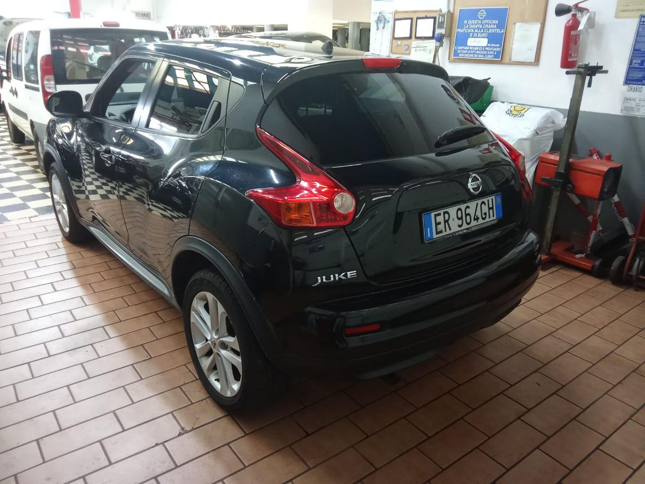 NISSAN Juke 1.6 Tekna Cambio Automatico - 4