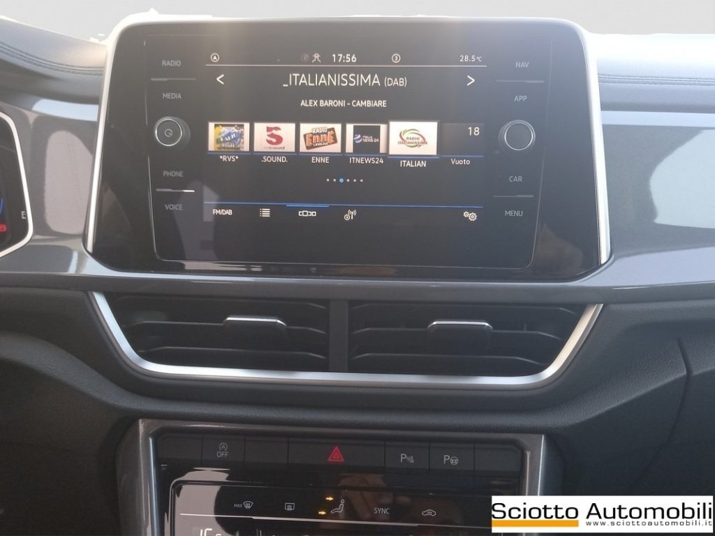 VOLKSWAGEN T-Roc 1.0 TSI Life - 16