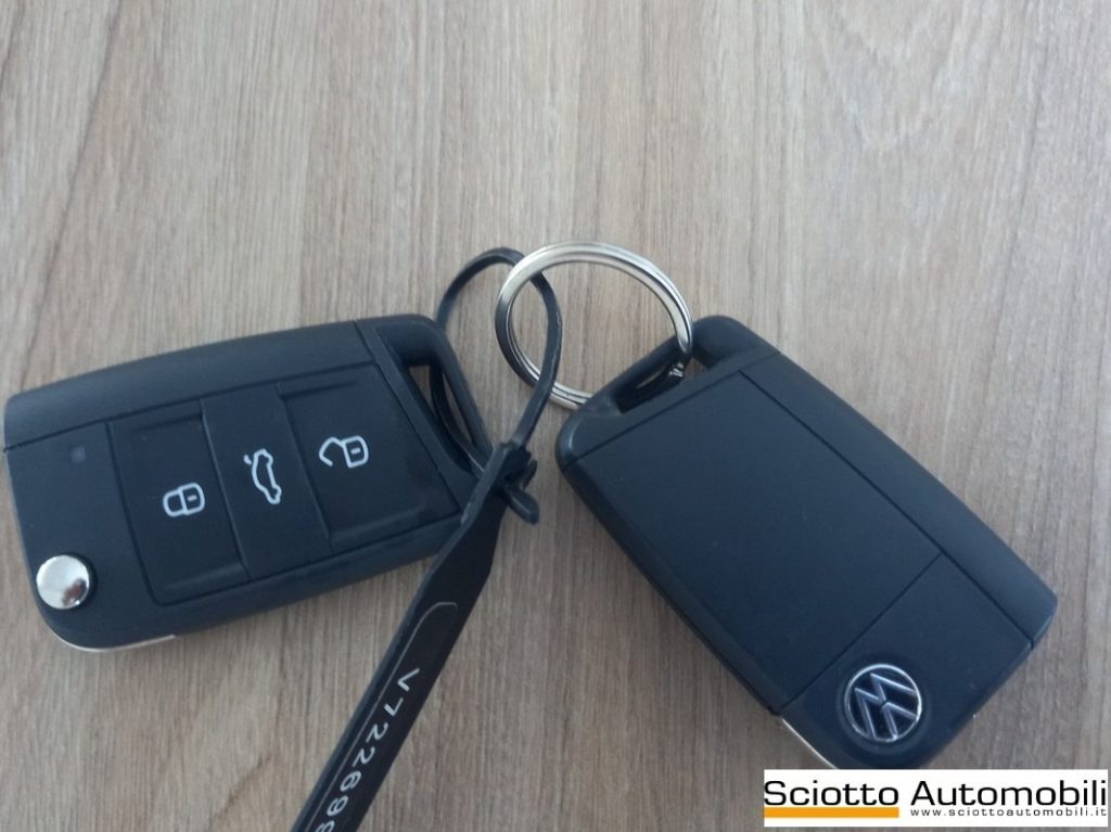 VOLKSWAGEN T-Roc 1.0 TSI Life - 20