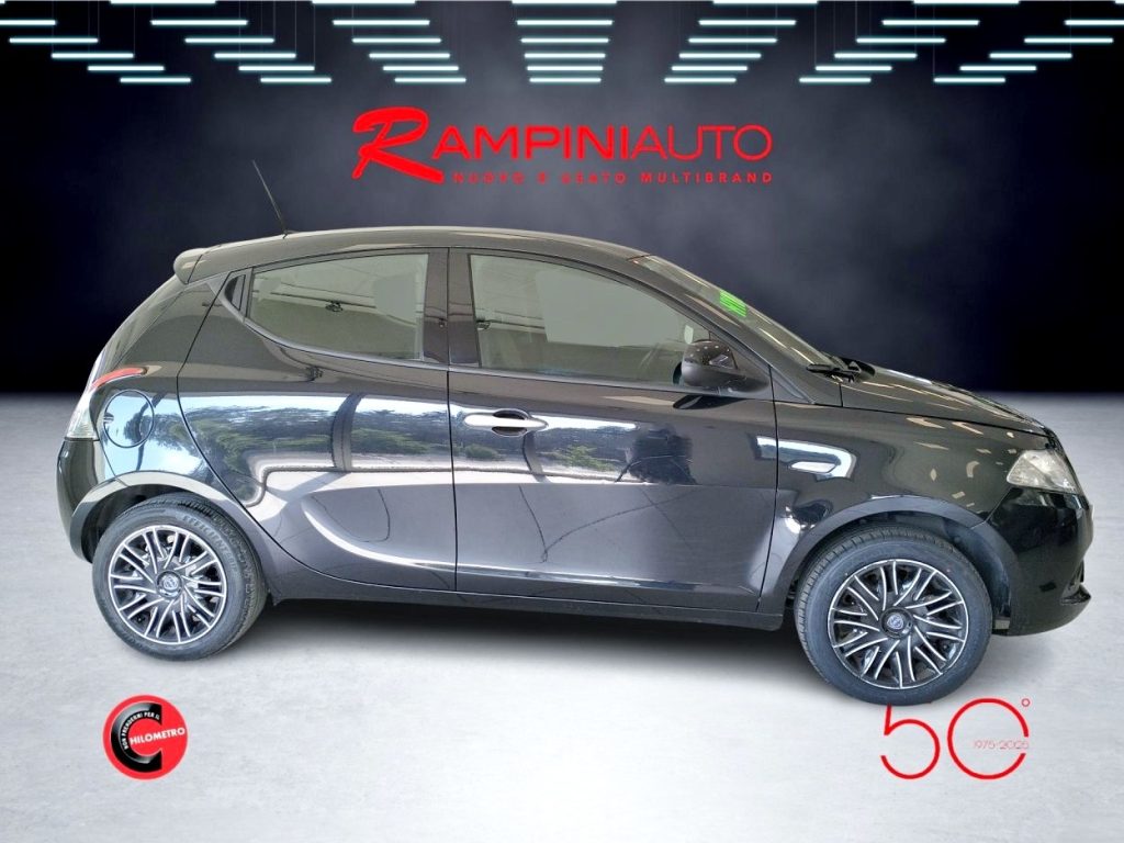 LANCIA Ypsilon 1.0 FireFly Hybrid Km 35.000 Iva Esposta - 8