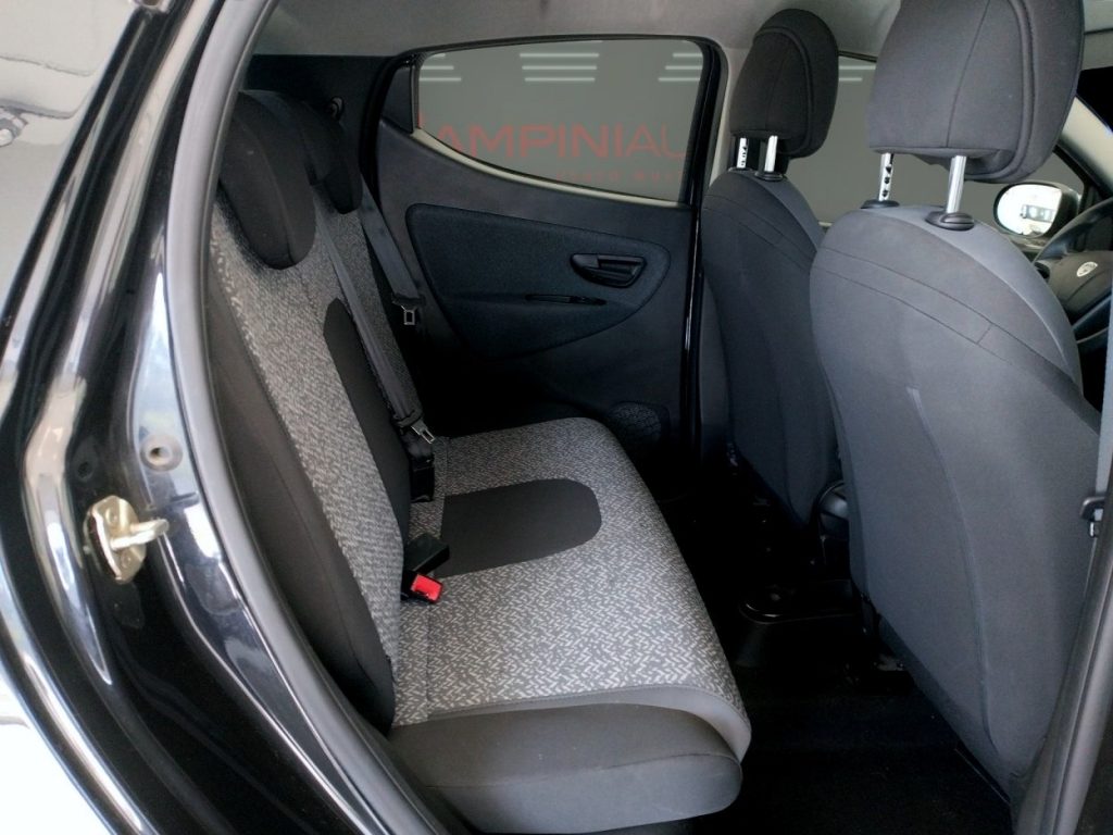 LANCIA Ypsilon 1.0 FireFly Hybrid Km 35.000 Iva Esposta - 19