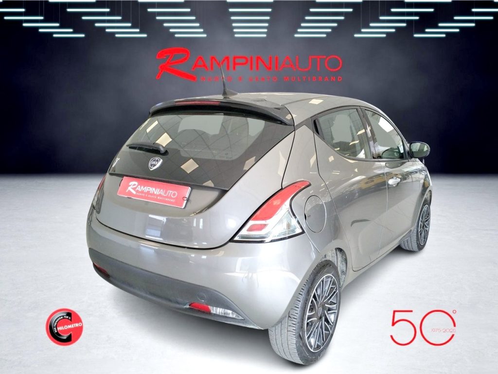 LANCIA Ypsilon 1.0 FireFly Hybrid Km 37.000 Iva Esposta - 8