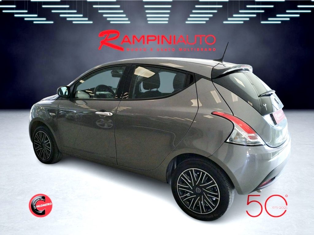 LANCIA Ypsilon 1.0 FireFly Hybrid Km 37.000 Iva Esposta - 11