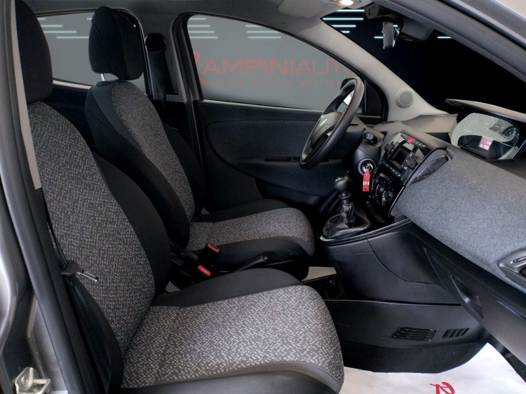LANCIA Ypsilon 1.0 FireFly Hybrid Km 37.000 Iva Esposta - 18