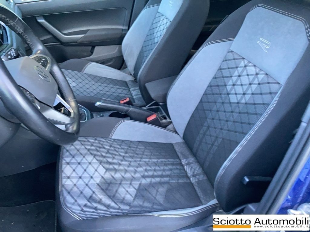 VOLKSWAGEN Taigo 1.0 TSI 115 CV R-Line - 9