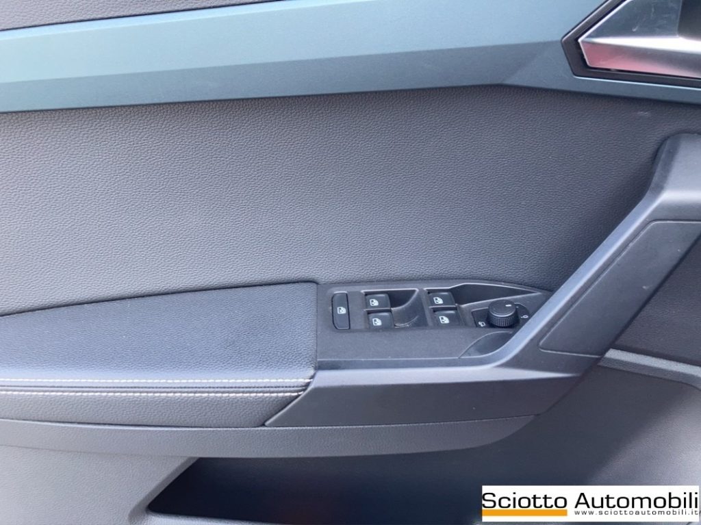 SEAT Arona 1.0 EcoTSI 110 CV XPERIENCE - 12