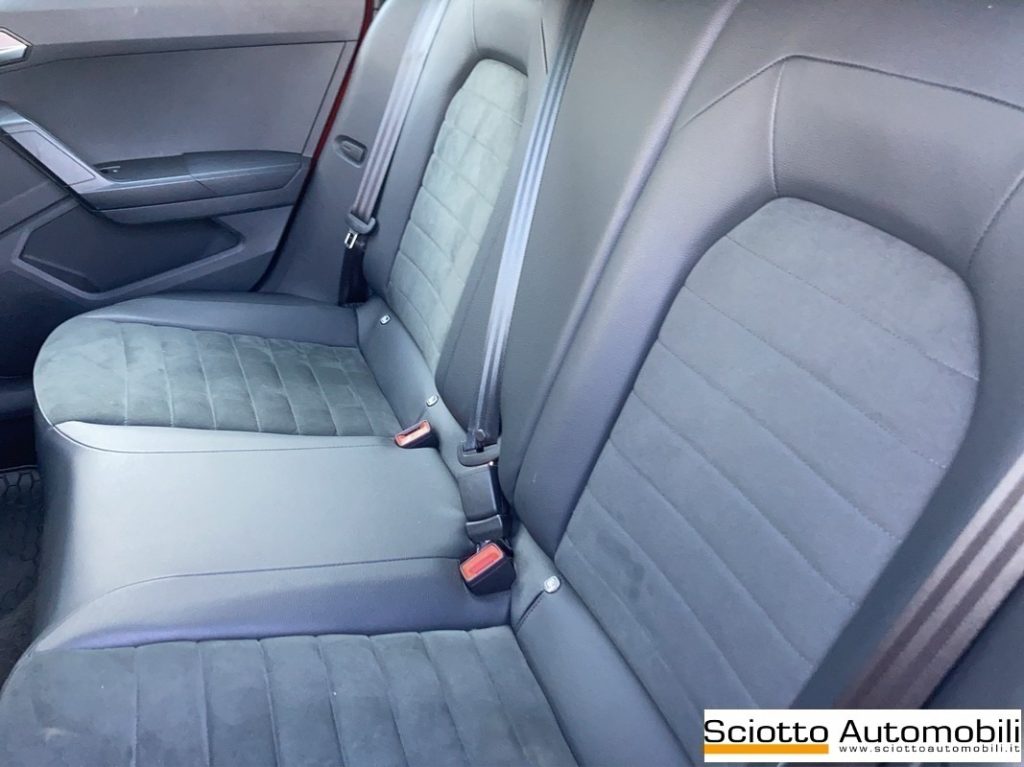 SEAT Arona 1.0 EcoTSI 110 CV XPERIENCE - 13