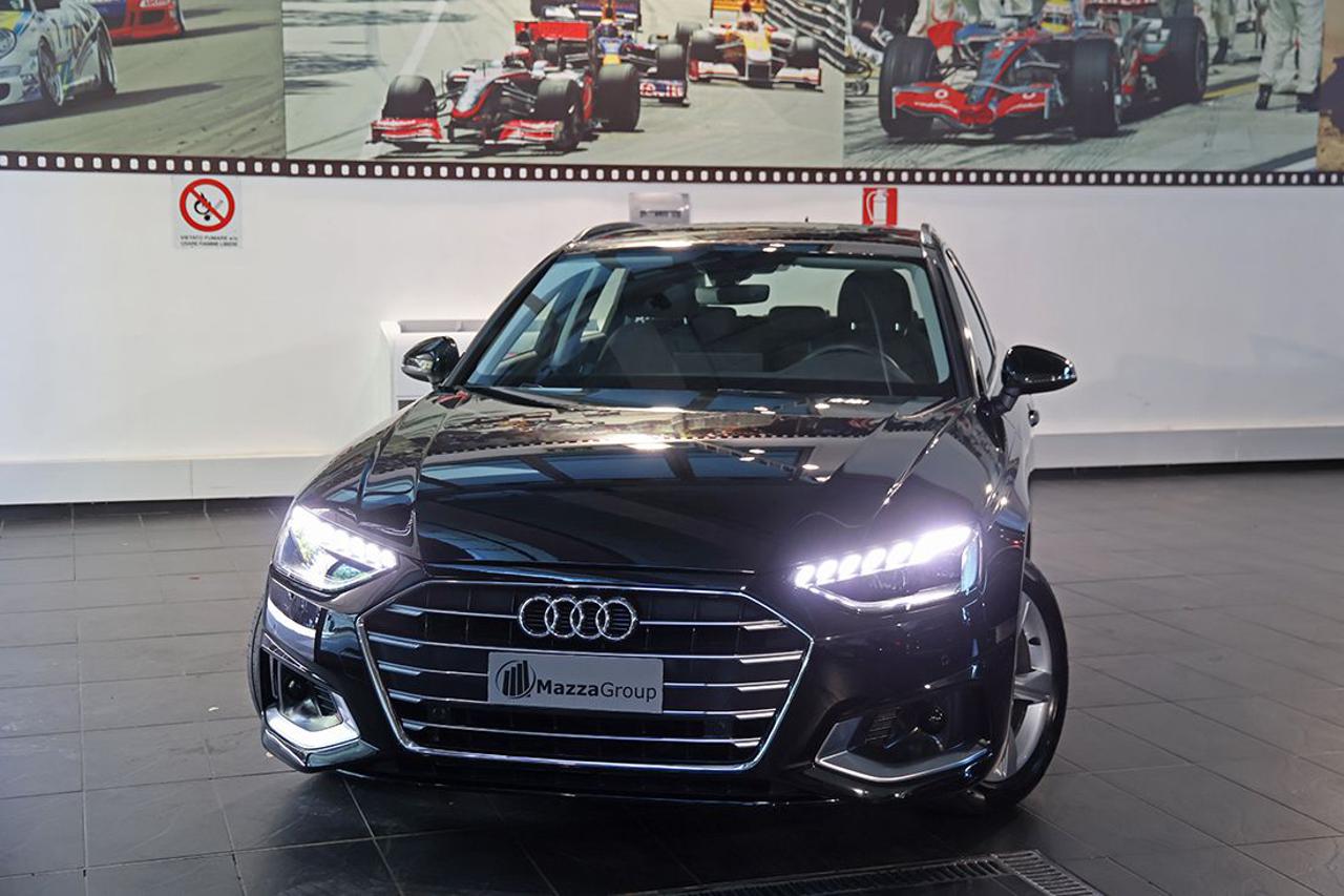 AUDI A4 30 TDI Avant S-Tronic Business Advanced - 5