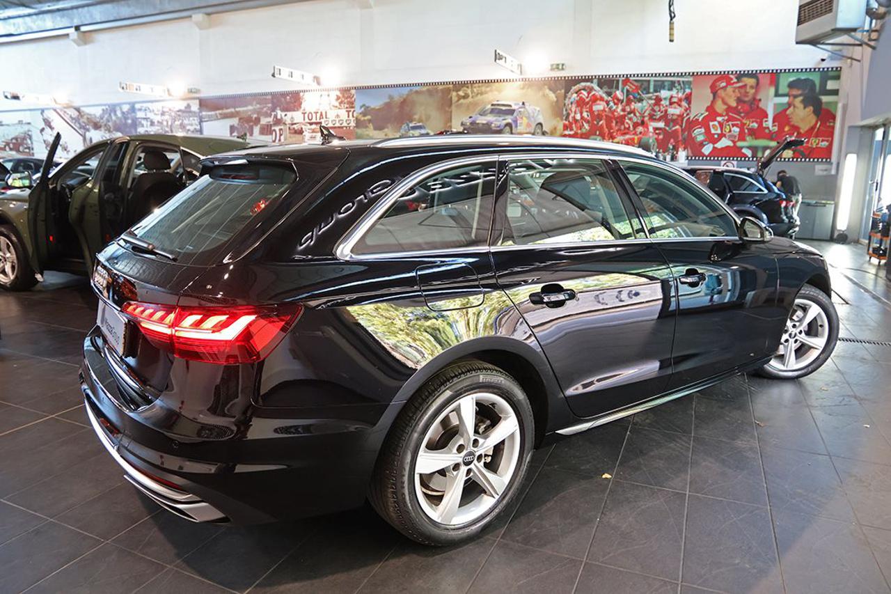 AUDI A4 30 TDI Avant S-Tronic Business Advanced - 8
