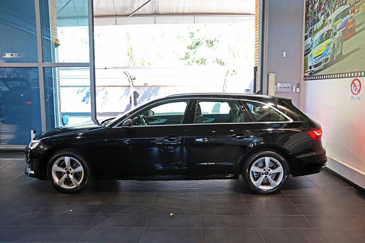 AUDI A4 30 TDI Avant S-Tronic Business Advanced - 3